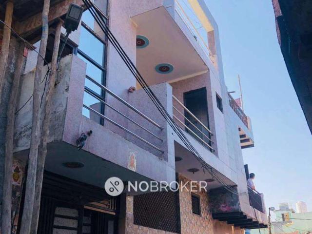 House for sale in Hariana