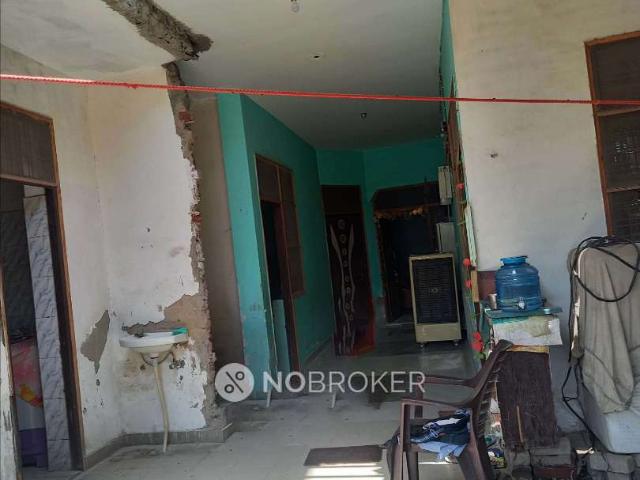 House for sale in Hariana