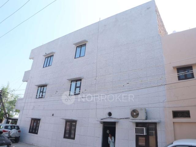 House for sale in Hariana