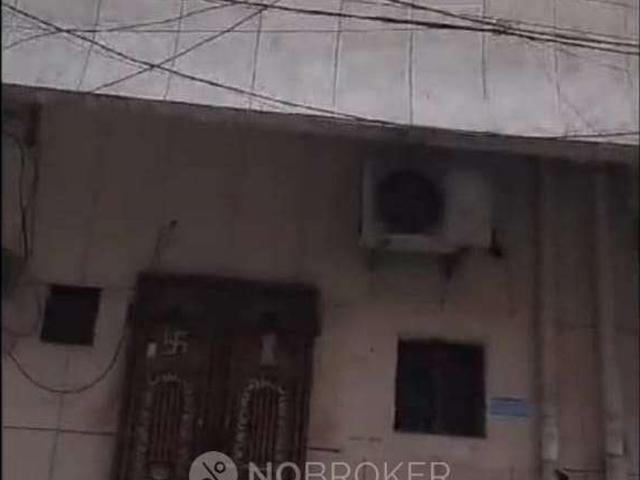 House for sale in Deri