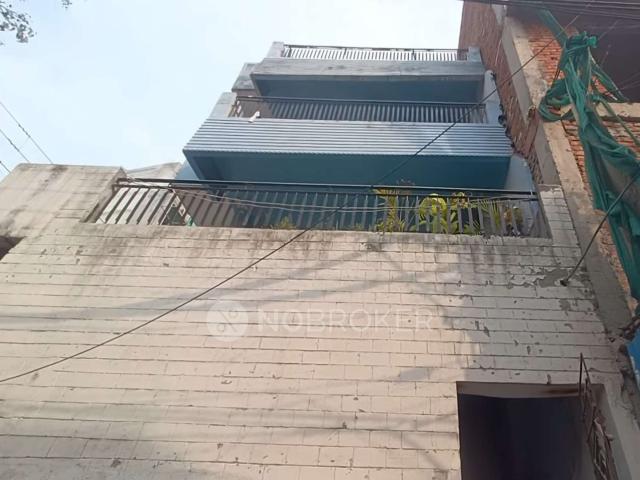 House for sale in North West Delhi, Deri