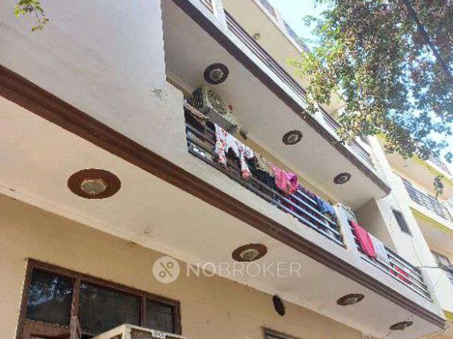 House for sale in Hariana