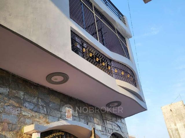 House for sale in Hariana