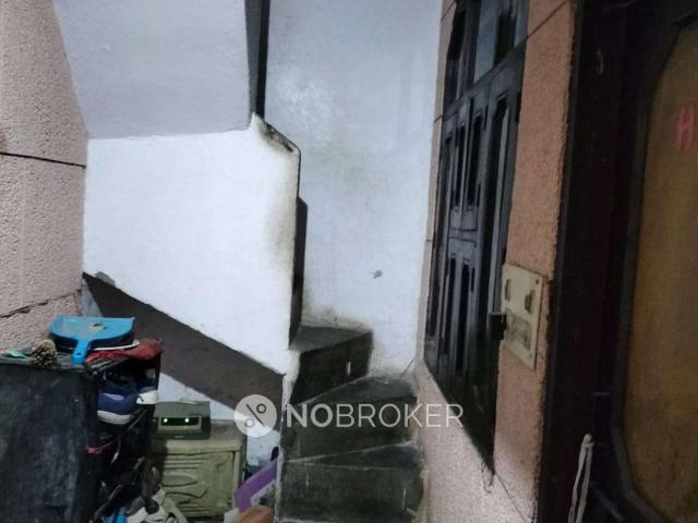 House for sale in West Delhi, Deri