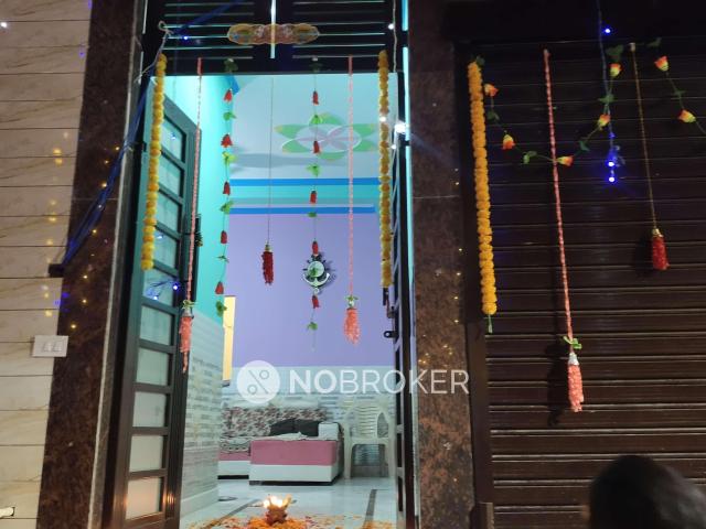 House for sale in West Delhi, Deri