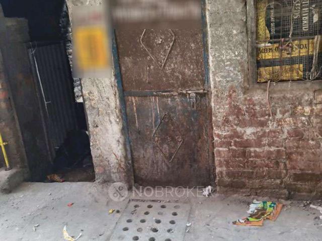 House for sale in Deri