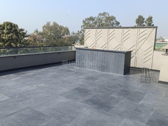 Flat for rent in South Delhi, Deri