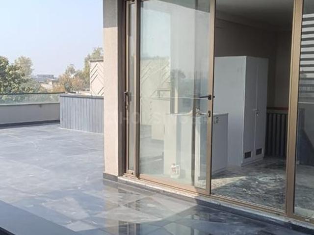 Flat for rent in Deri