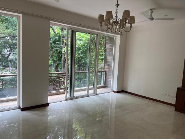 Flat for rent in Deri