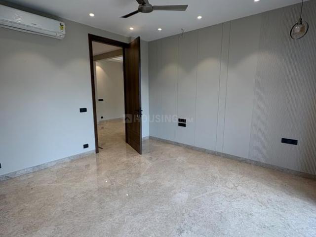 Flat for sale in Moti Bagh, Delhi