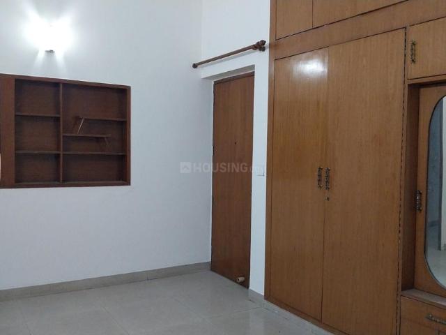 Flat for rent in South Delhi, Deri