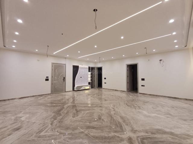 Flat for sale in North West Delhi, Deri