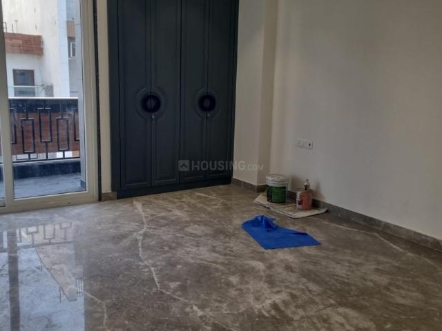Flat for sale in North West Delhi, Deri