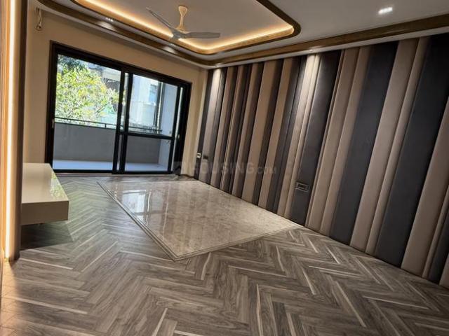 Flat for sale in North West Delhi, Deri