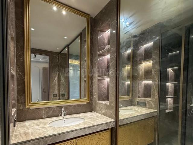 Flat for sale in North West Delhi, Deri