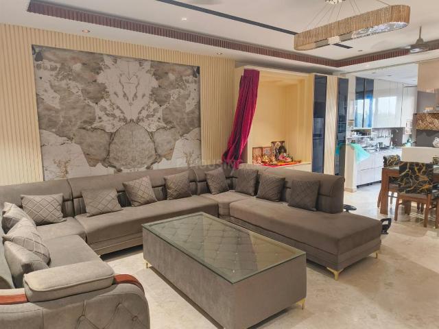 Flat for sale in West Delhi, Deri