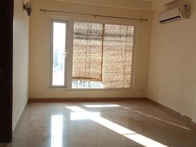 Flat for rent in Deri