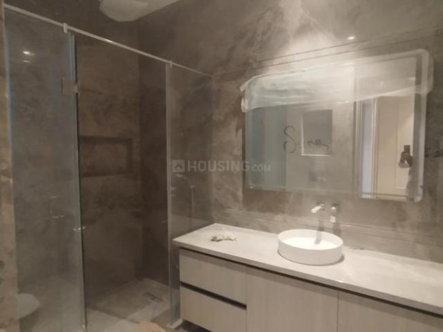 Flat for rent in Deri