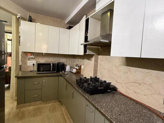 Flat for rent in Deri
