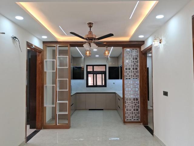 Flat for sale in South West Delhi, Deri