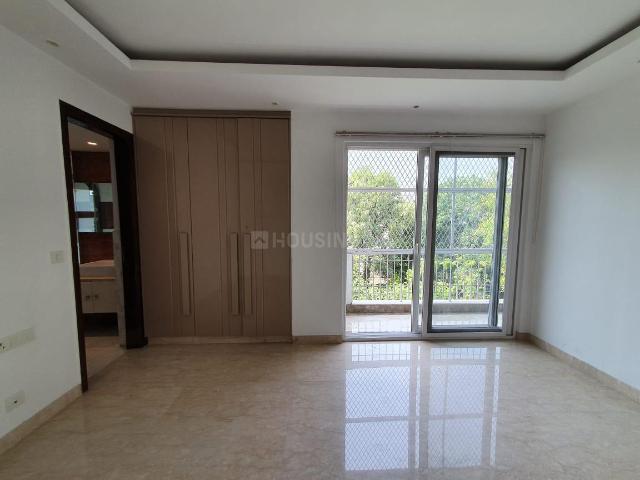 Flat for rent in Deri