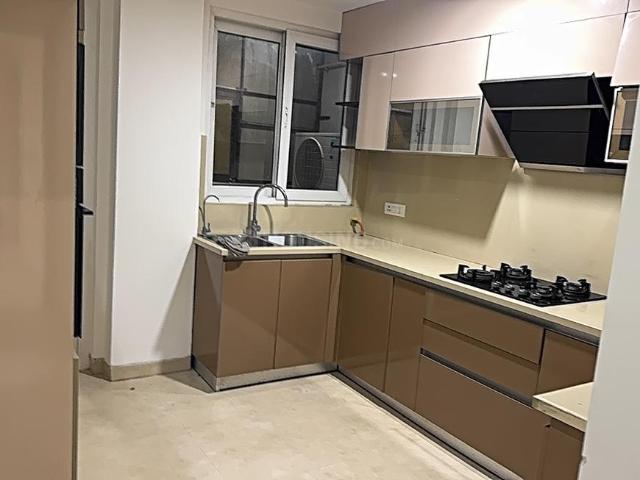 Flat for rent in Deri
