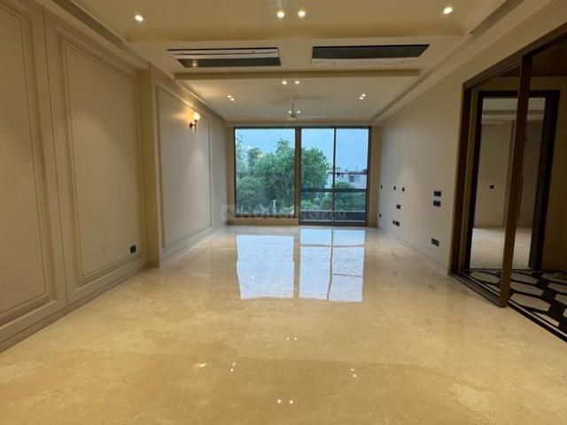 Flat for rent in Deri