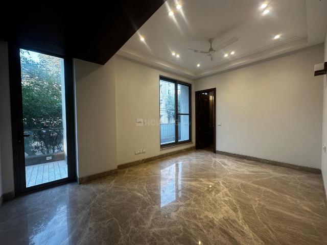 Flat for rent in Deri