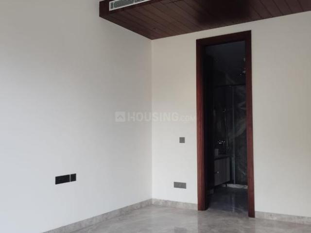 Flat for rent in Deri