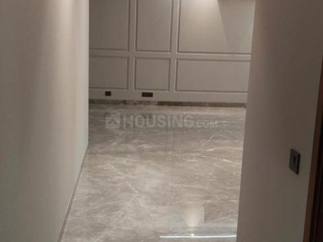 Flat for rent in Deri
