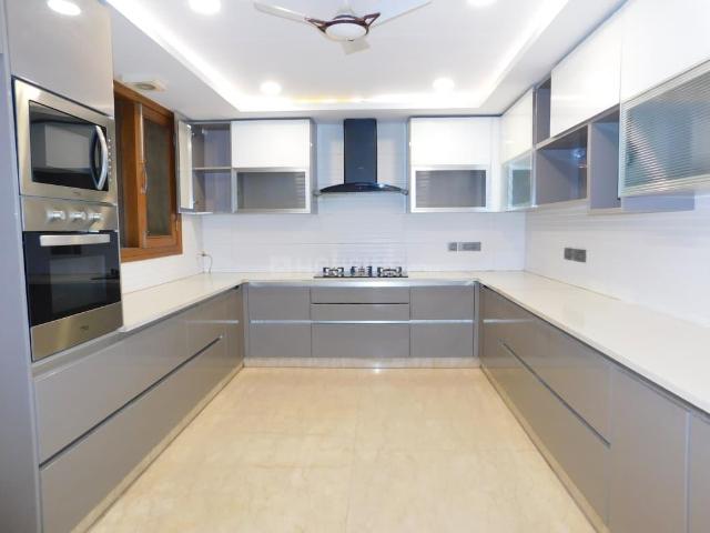 Flat for rent in Deri