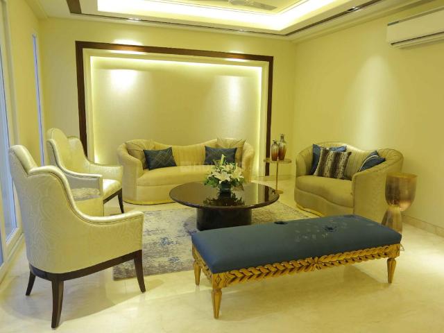 Flat for rent in Deri