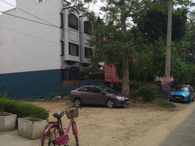 Flat for sale in Hariana