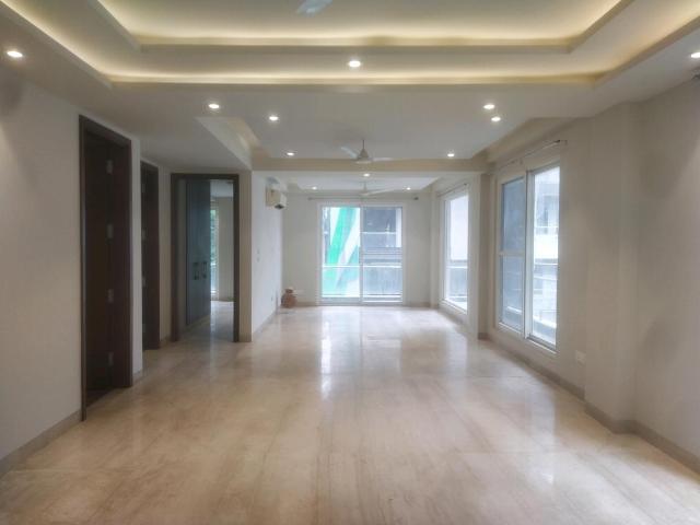 Flat for rent in Deri