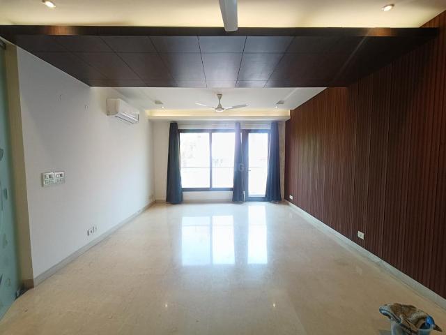 Flat for rent in Deri