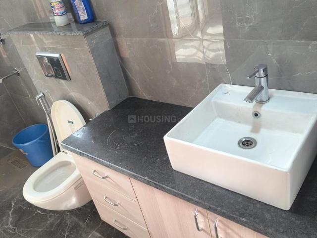 Flat for rent in South Delhi, Deri