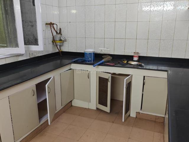 Flat for rent in Deri