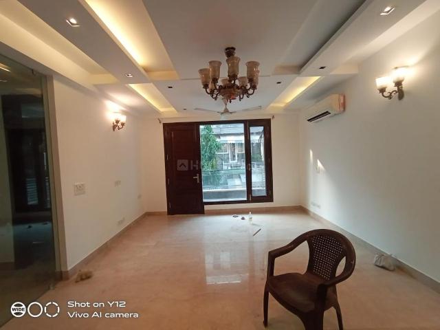 Flat for rent in Deri