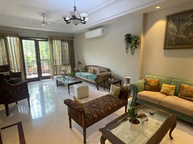Flat for rent in Deri