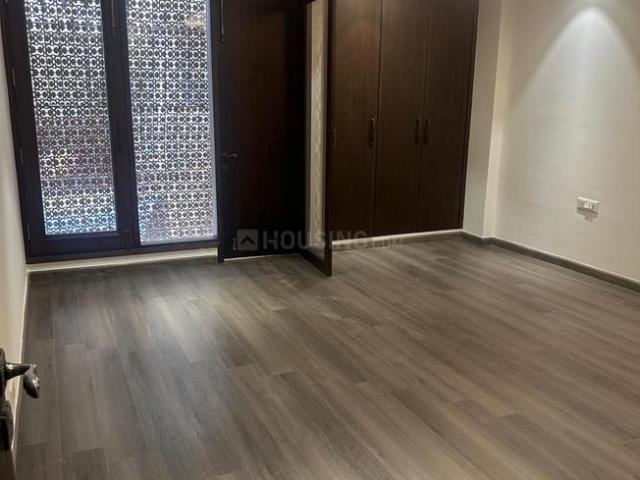 Flat for rent in Deri