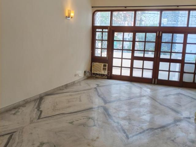 Flat for rent in Deri