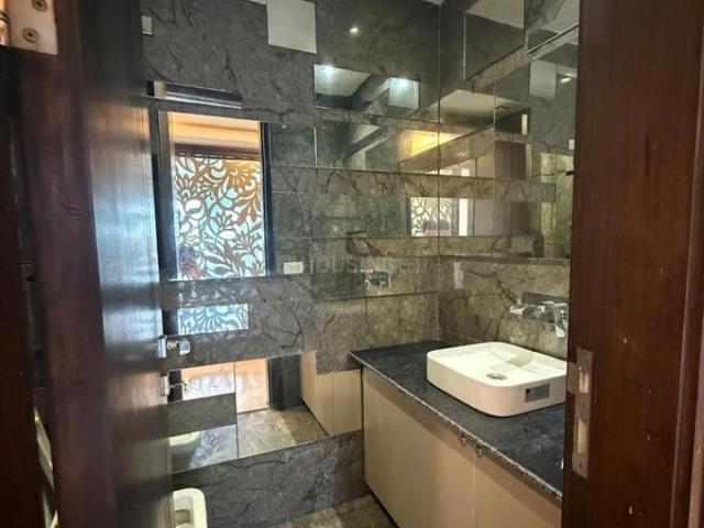 Flat for rent in Deri