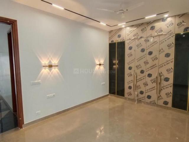 Flat for rent in Deri
