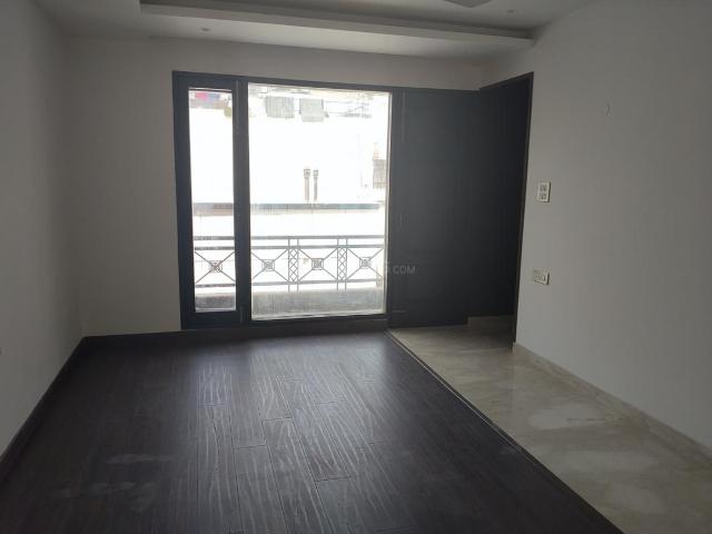 Flat for rent in Deri