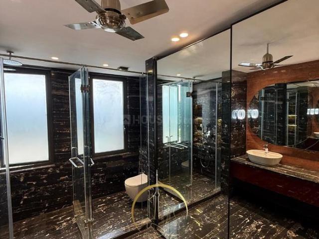 Flat for rent in Deri