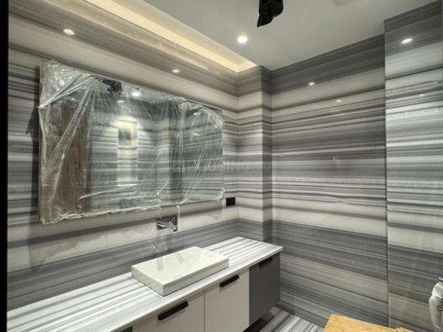 Flat for rent in Deri