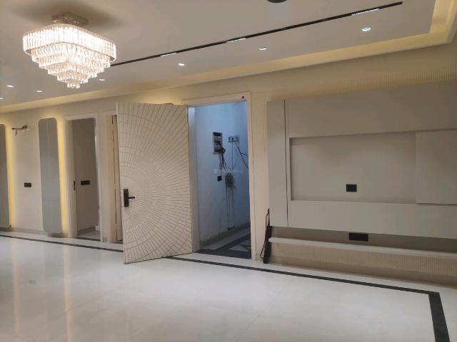 Flat for sale in Hariana