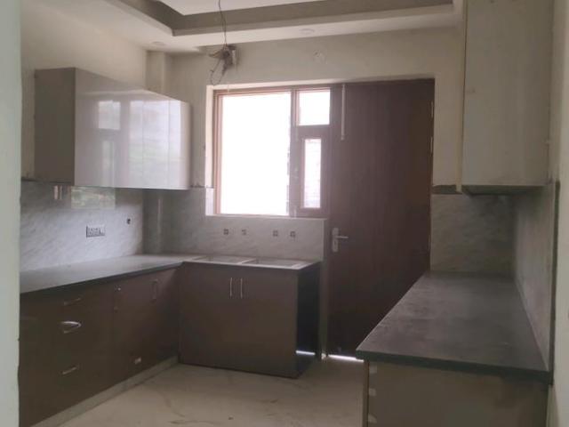 Flat for sale in Hariana