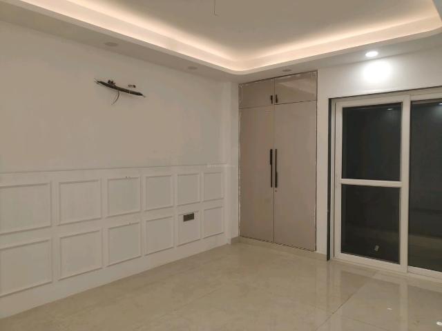 Flat for sale in Greenfields Colony, Faridabad