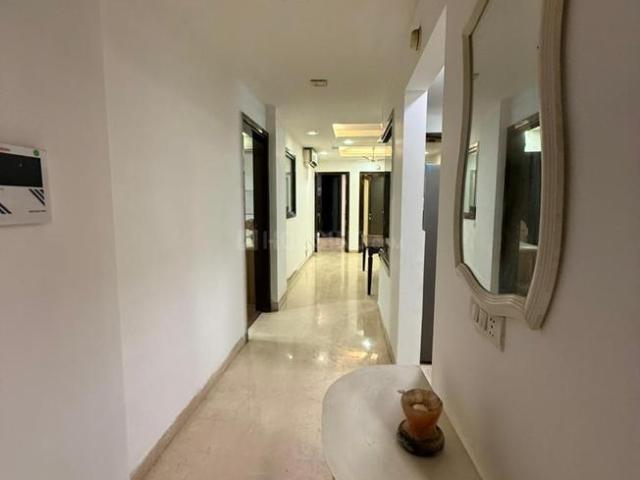 Flat for rent in Deri